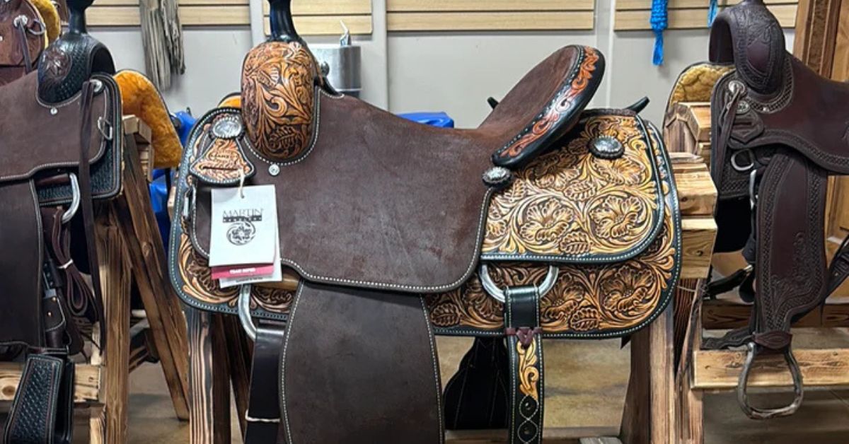 3 Differences Between a Roping Saddle and a Ranch Saddle – Frontier ...