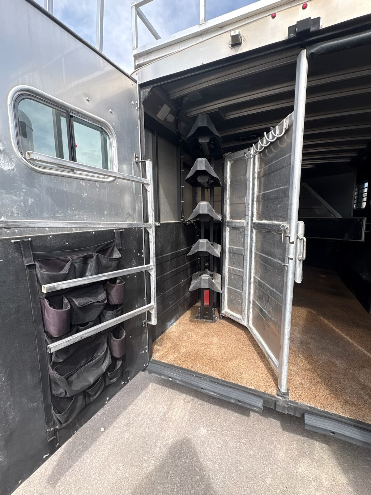 2017 Logan Coach Limited 4 Horse Living Quarters