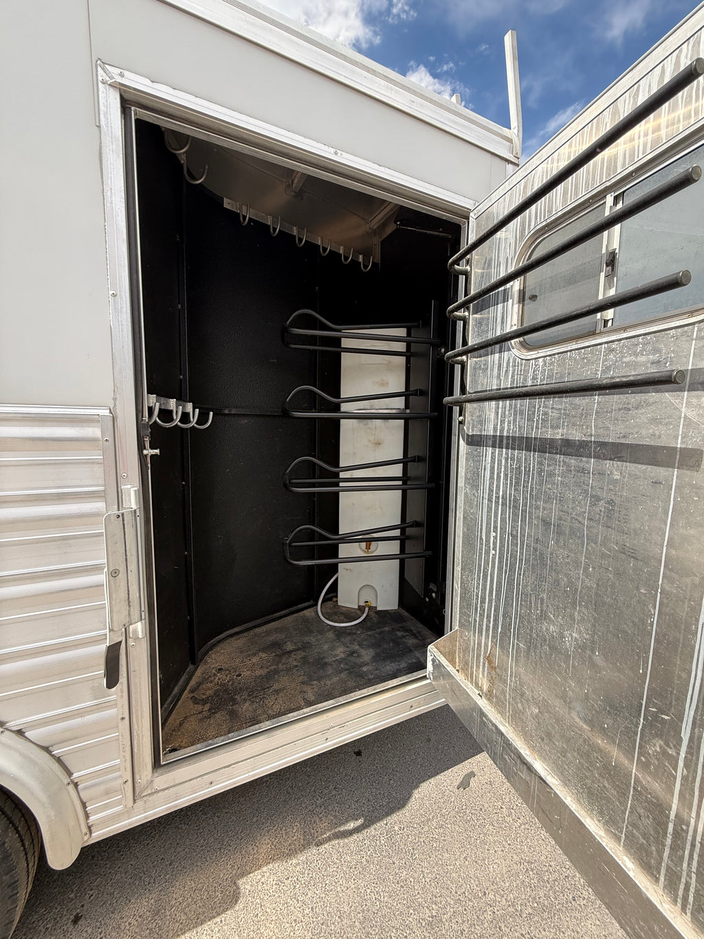 2012 Logan Coach 4H Razor XLT LQ #72351