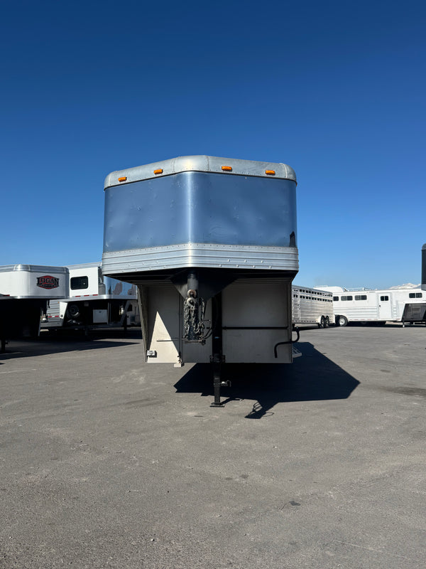 2002 Side Kick 4 Horse Gooseneck