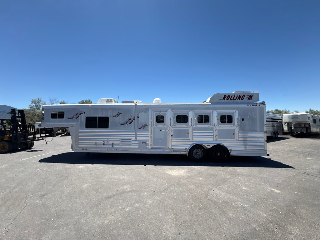 2008 Platinum 4 Horse Living Quarters