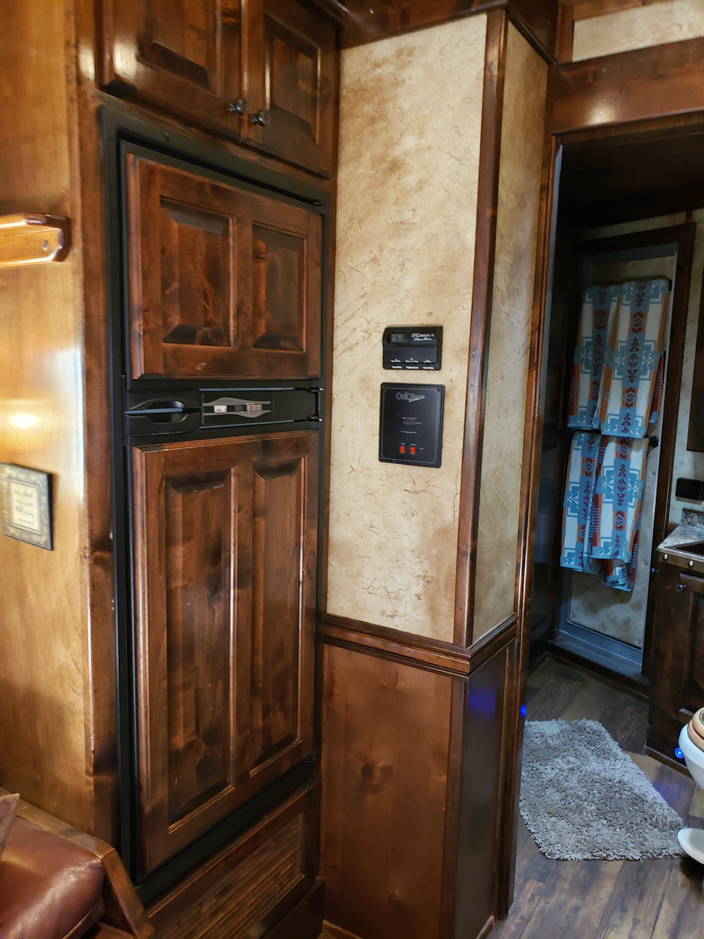 2015 Bloomer 5 Horse Living Quarters
