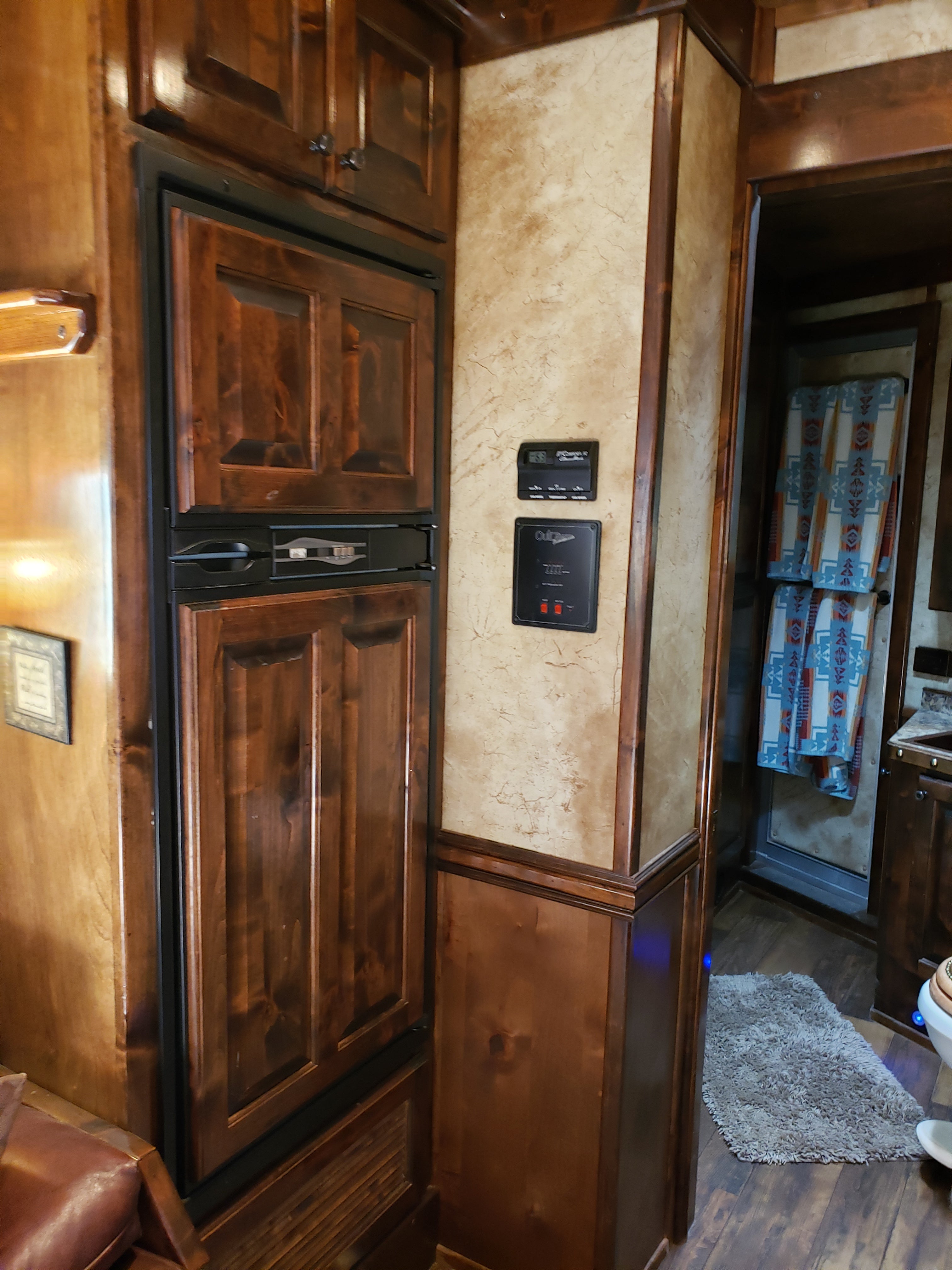 2015 Bloomer 5 Horse Living Quarters