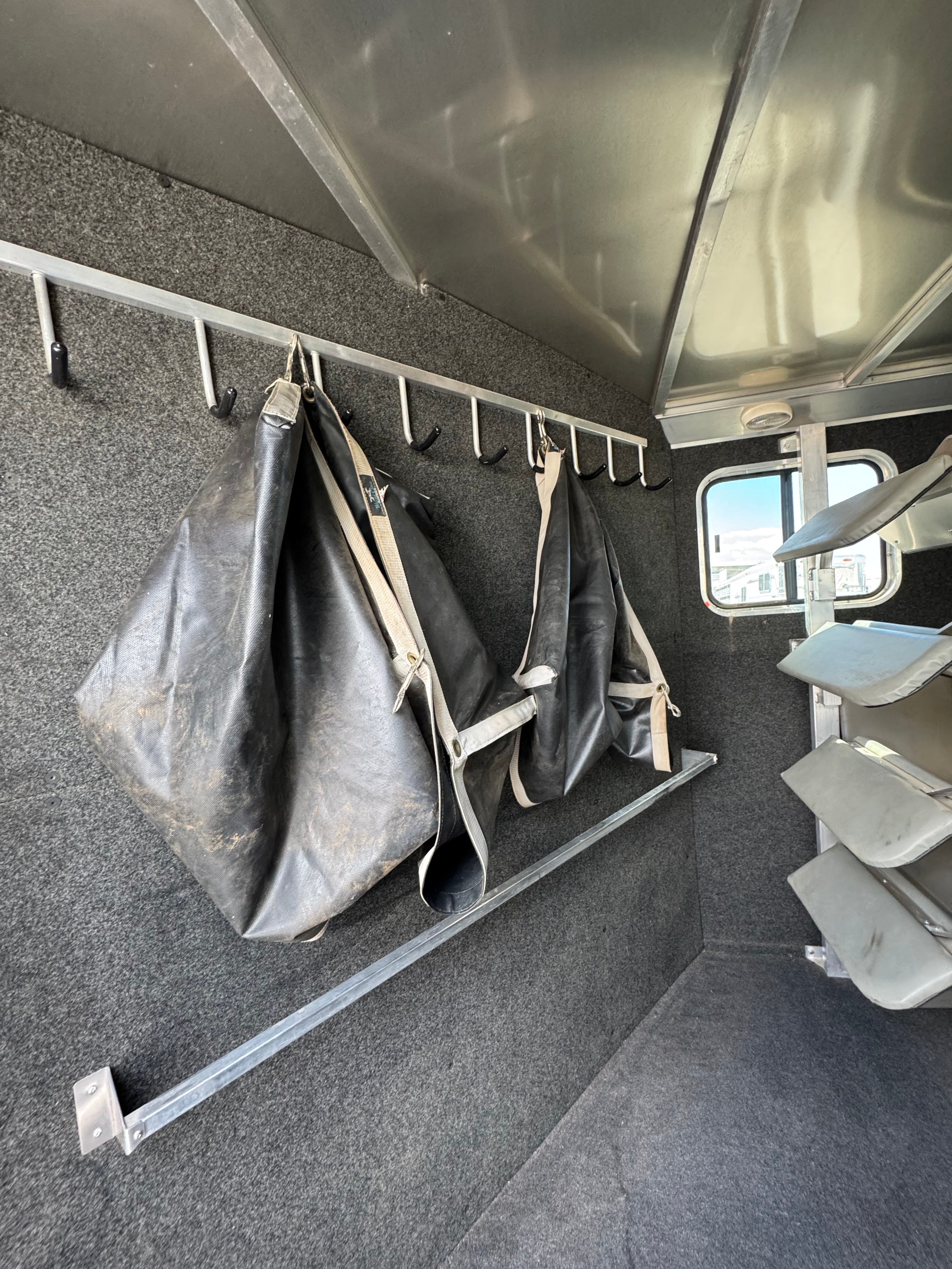 2003 Classic Monarch 4 Horse