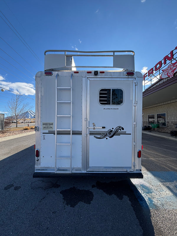 2008 Platinum Coach 5 Horse Living Quarters #4163