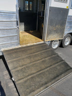 2015 Bloomer 5 Horse Living Quarters
