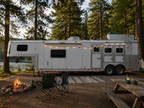 2005 Elite 3 Horse Living Quarters
