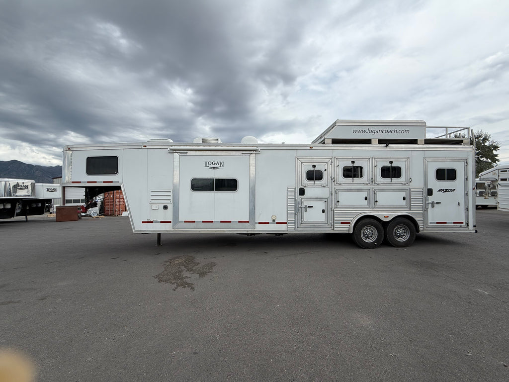 2012 3H Logan Coach Razor #72056