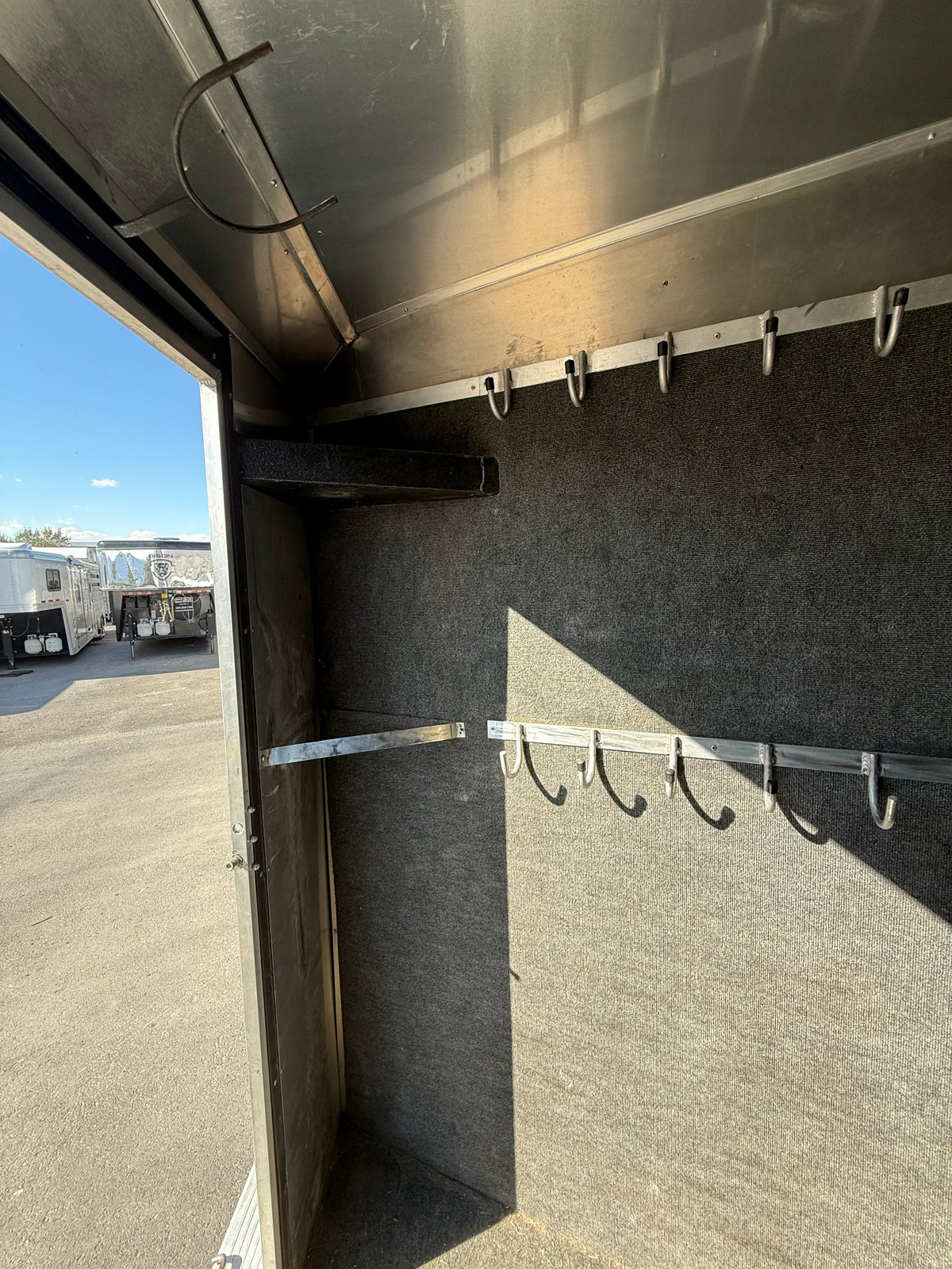 2015 Logan Coach 18’ Stockman #72079