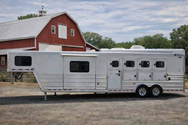 2020 Cimmaron 4 Horse Living Quarters