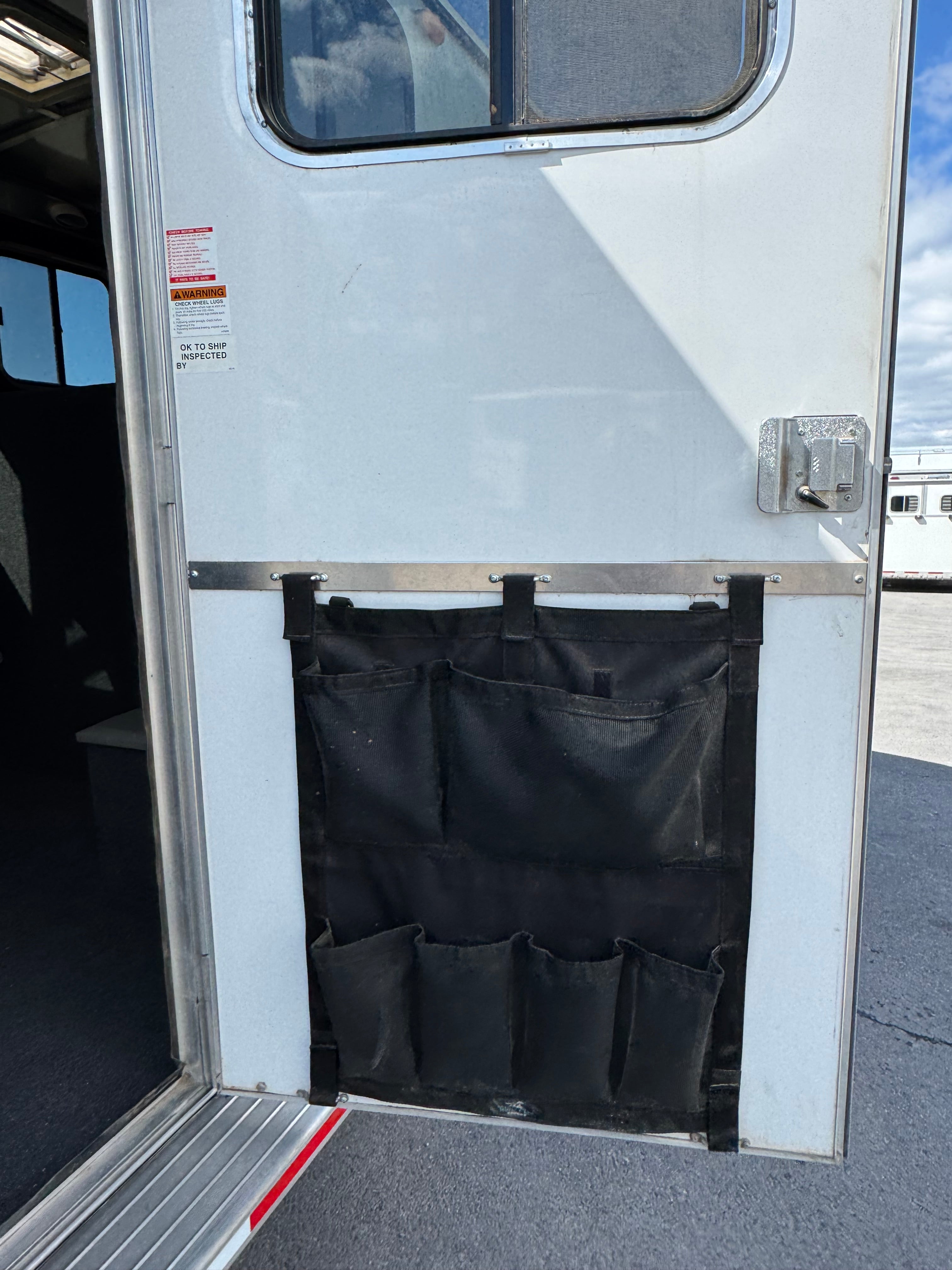 2003 Classic Monarch 4 Horse