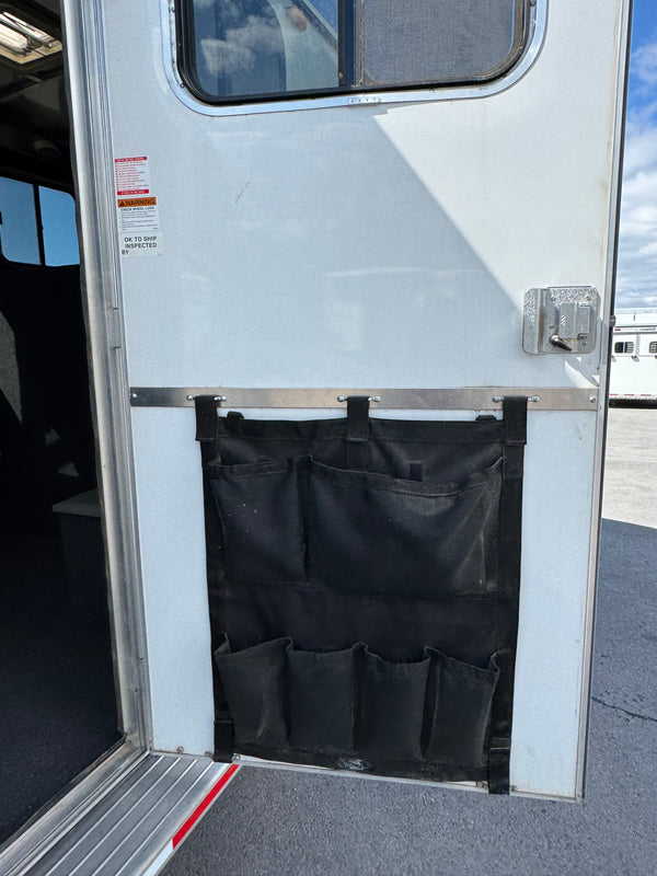 2003 Classic Monarch 4 Horse