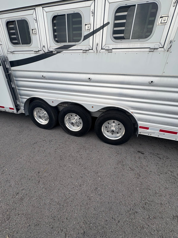 2023 Platinum Coach 4 Horse LQ