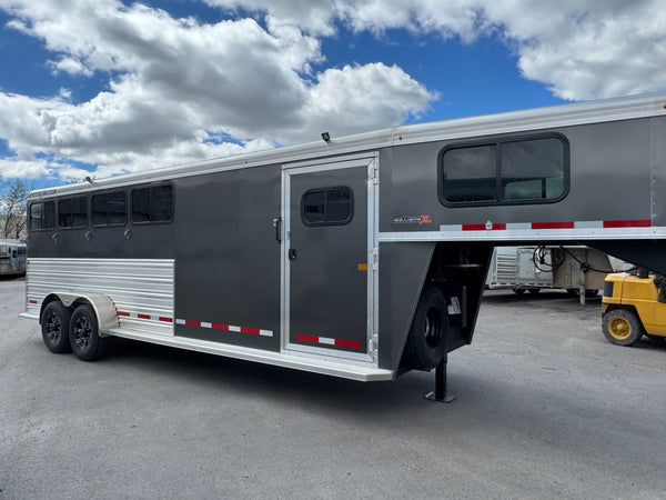 2026 Logan Coach Bullseye XL 4 Horse DMD #14235