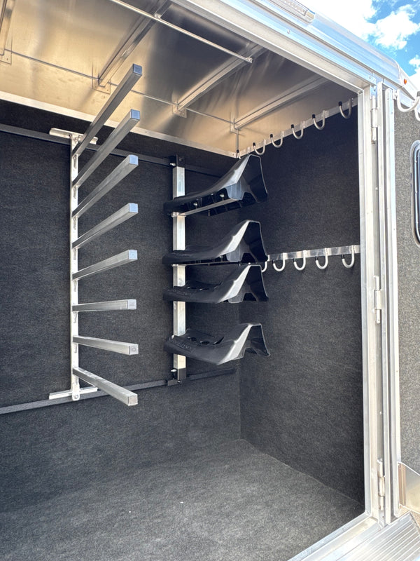 2026 Logan Coach Riot 4 Horse T/T #14157