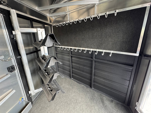 2026 Logan Coach Riot 4 Horse DMD #14158