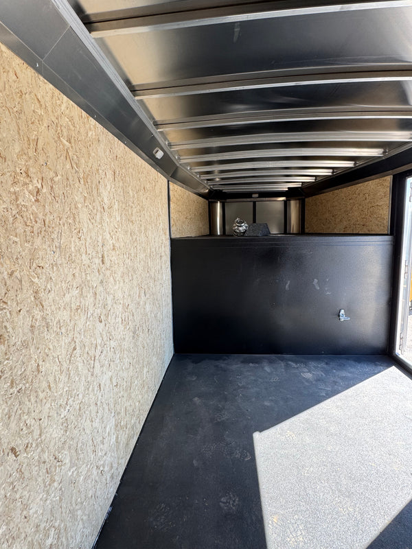 24’ Logan Coach Contractor