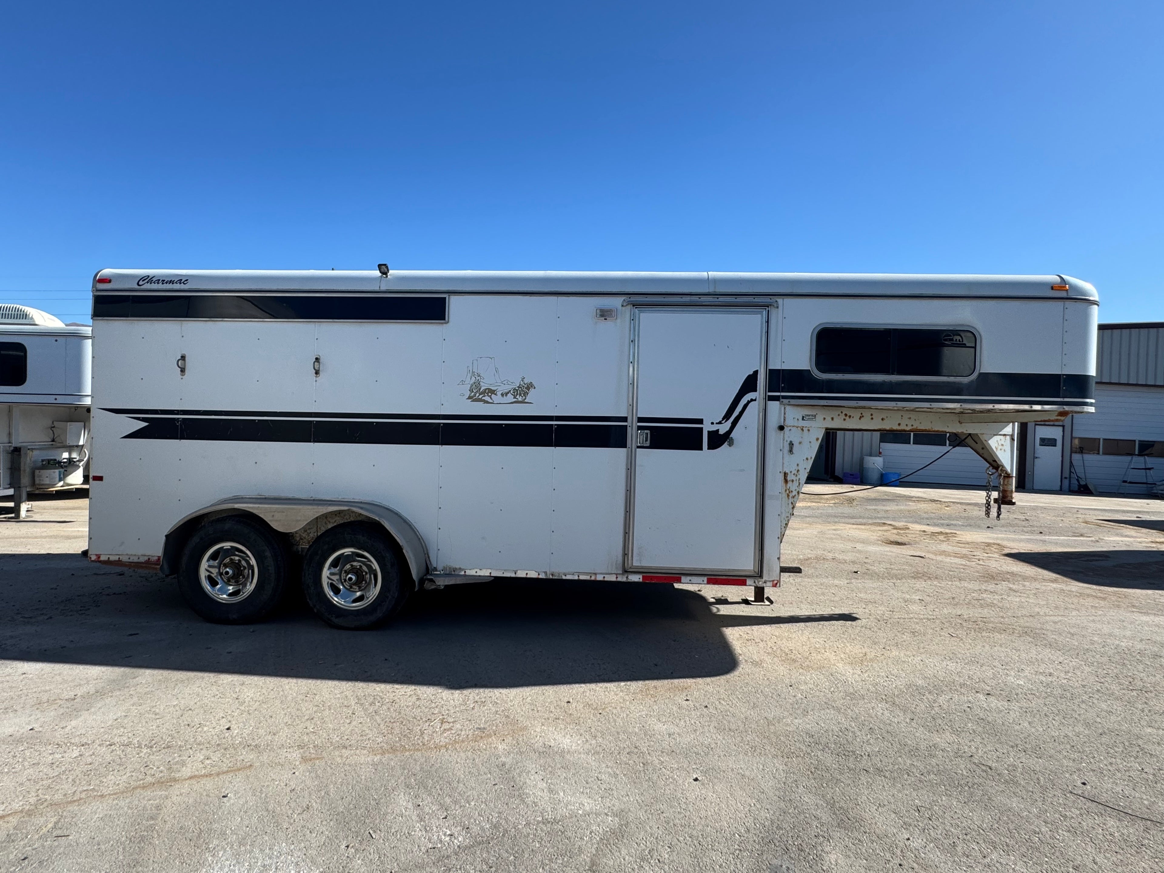 1999 Charmac 3 Horse Gooseneck
