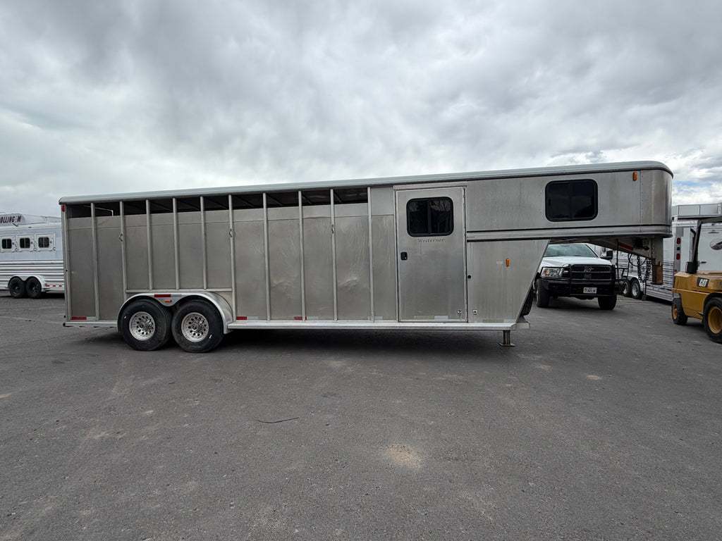 2006 Classic 5 Horse Goosneck