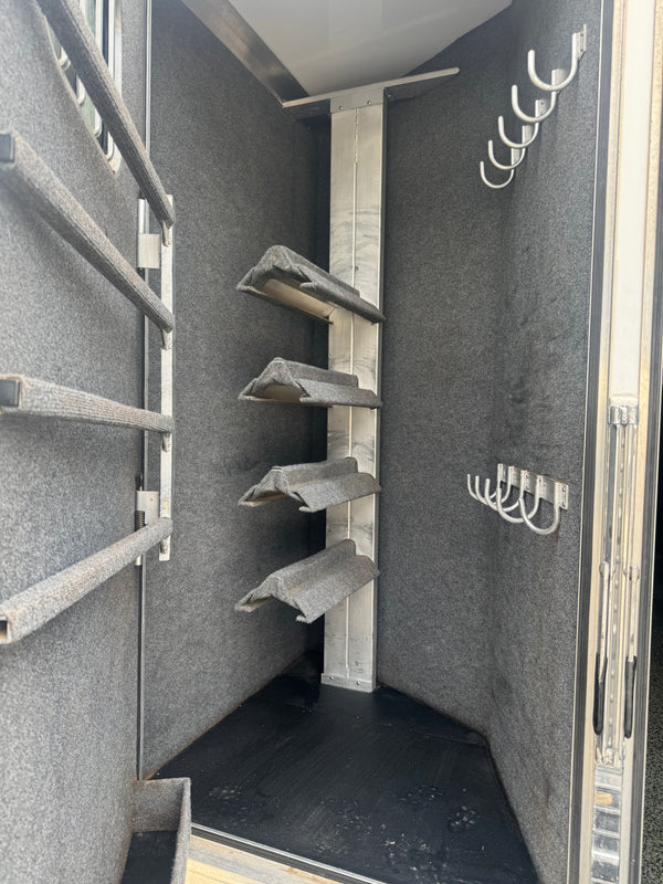 2017 Bloomer 4 Horse Bumper Pull