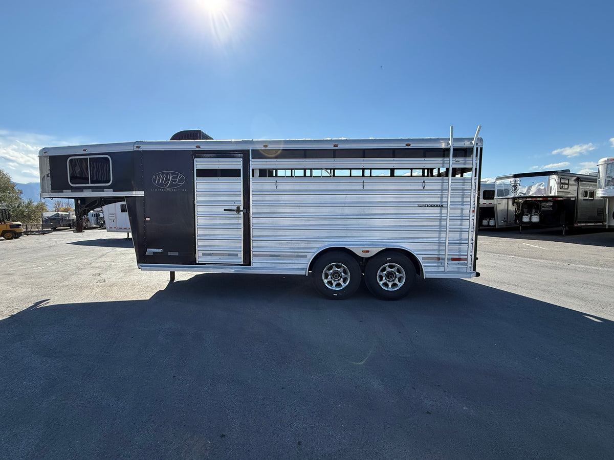 2015 Logan Coach 18’ Stockman #72079