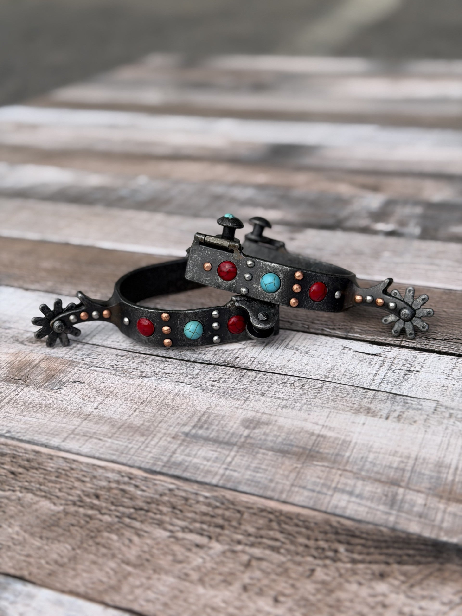 Professional Choice Red and Turquoise Dot Spur