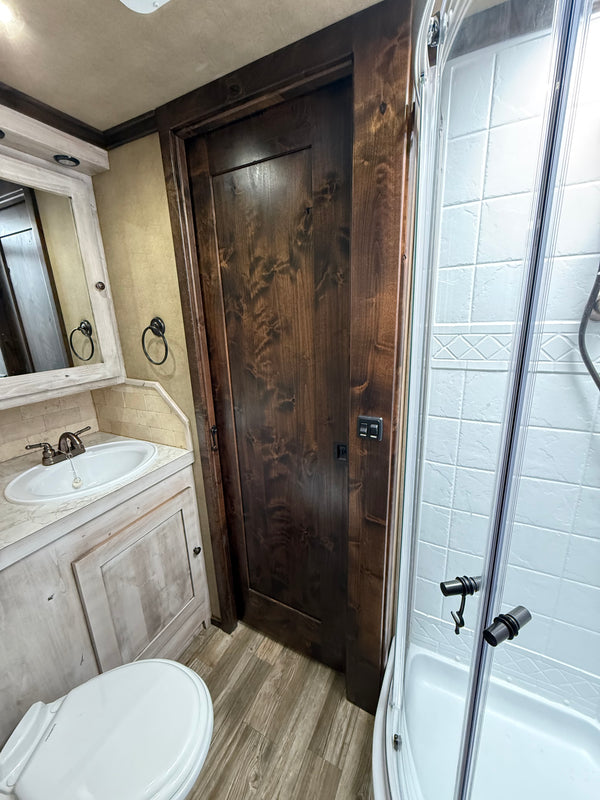 2026 Logan Coach Riot 4 Horse Living Quarters #14008