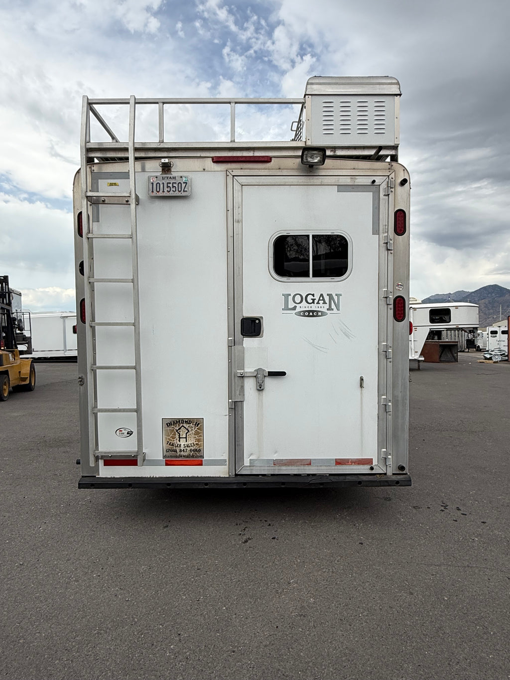 2012 3H Logan Coach Razor #72056