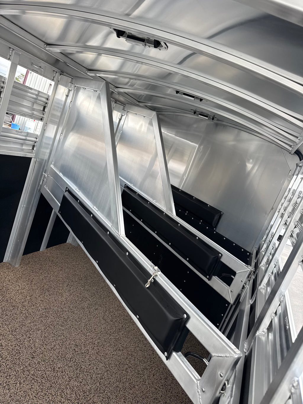 2026 Platinum Coach C-Sport DMD 26’ Stock Combo #13295