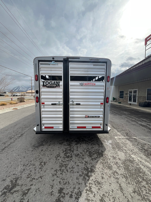 2025 Logan Coach 26’ Stock Combo #13693