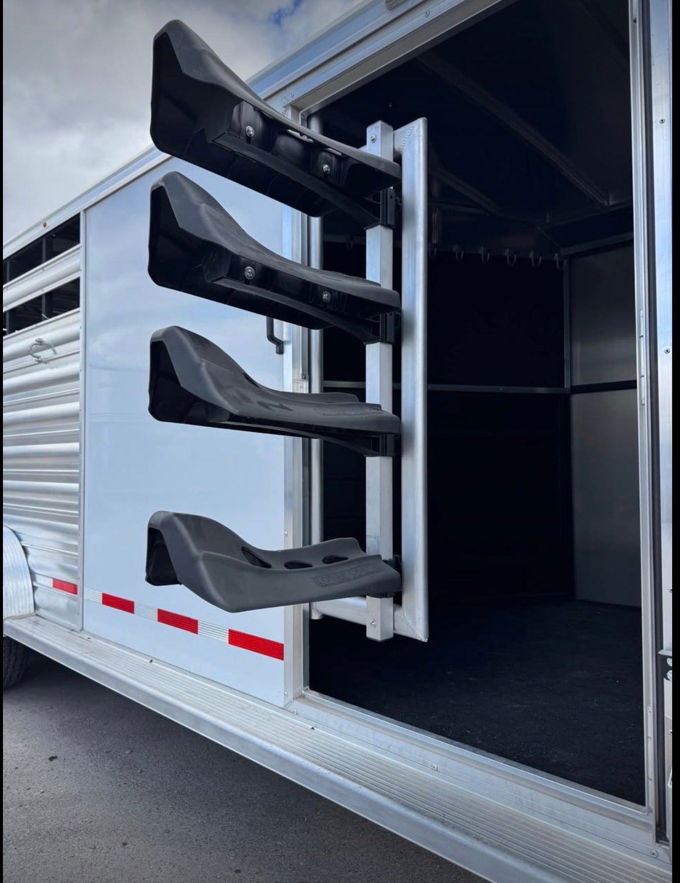2025 Logan Coach 20’ Stock Combo #12966