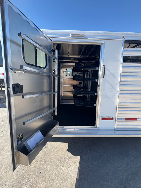 2026 Logan Coach 26’ Stock Combo Dual Man Door #13781