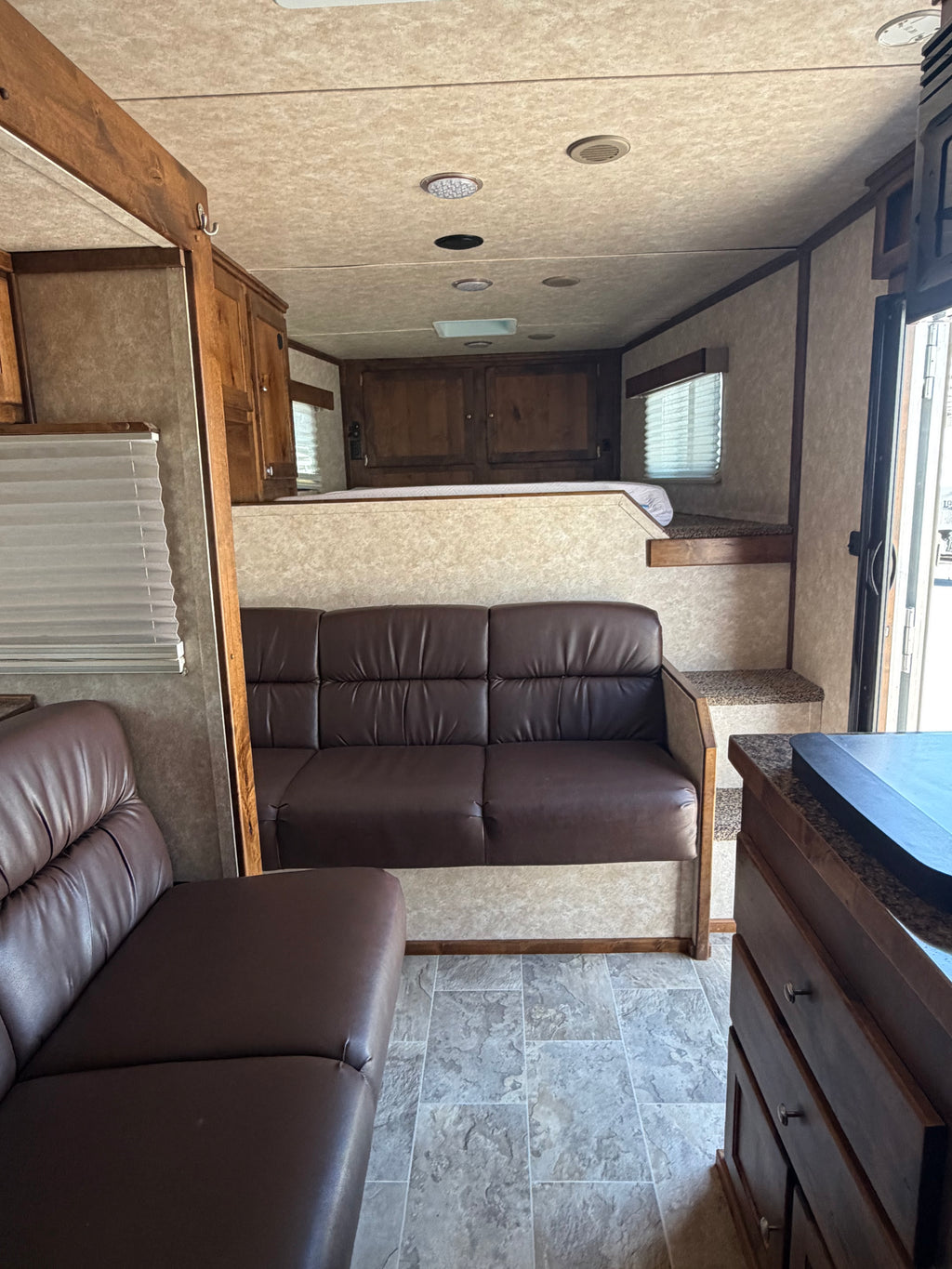 2018 Logan Coach Limited 4 Horse Living Quarters