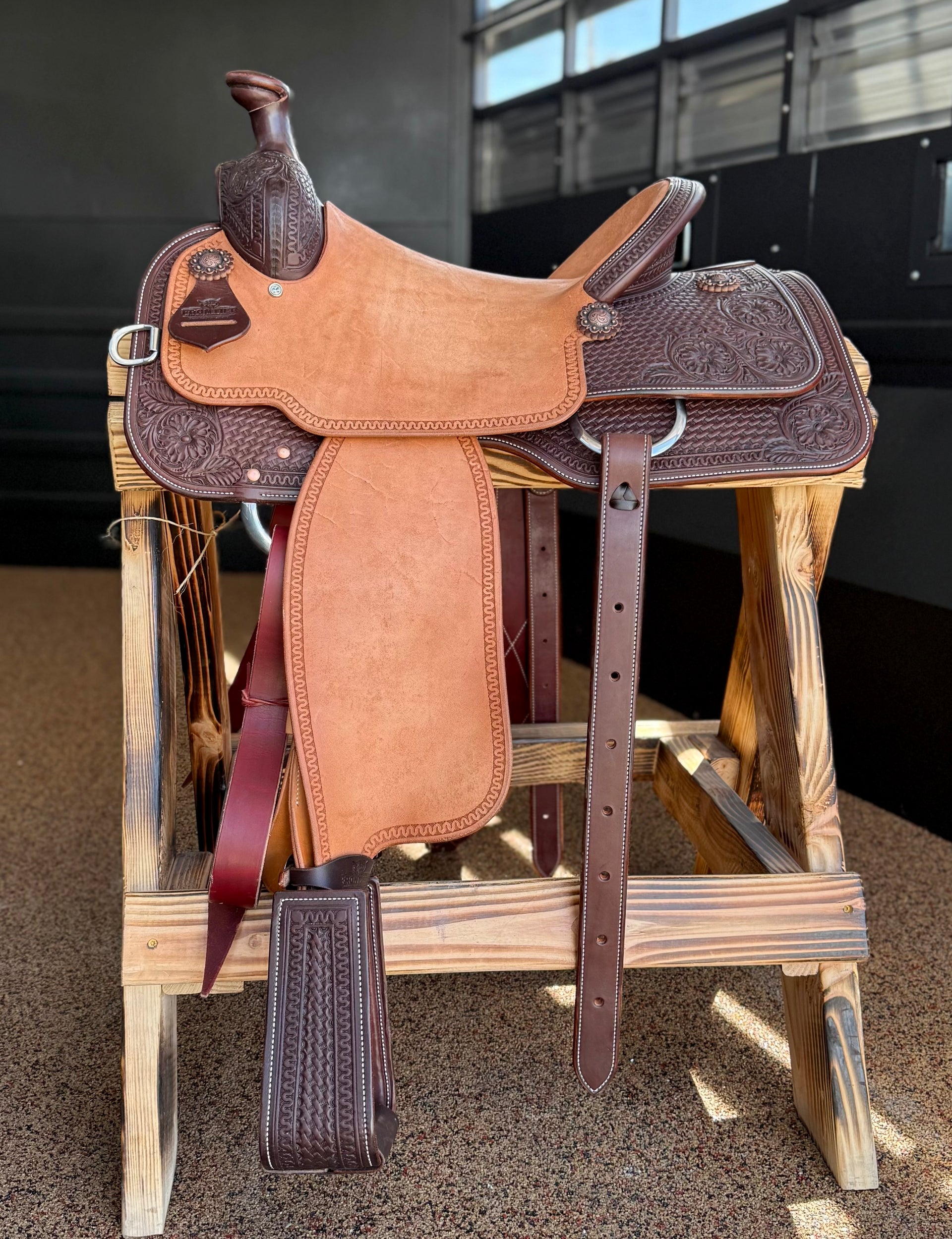 Frontier 14.5” Two Toned Leather Team Roper Saddle
