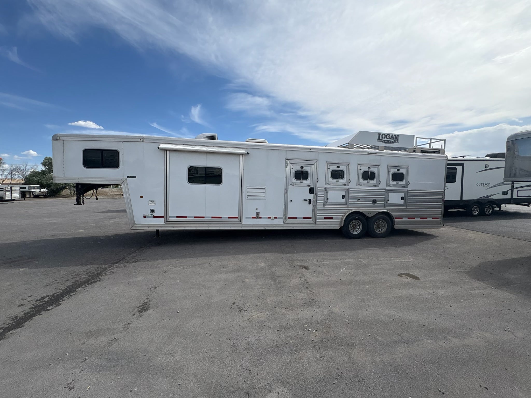 2017 Logan Coach Limited 4 Horse Living Quarters