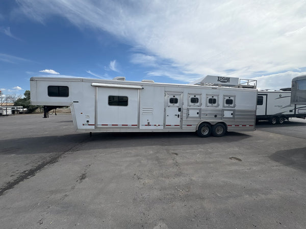 2017 Logan Coach Limited 4 Horse Living Quarters