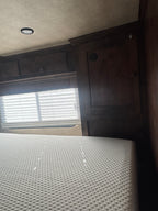 2026 Logan Coach Riot 4 Horse LQ #14002
