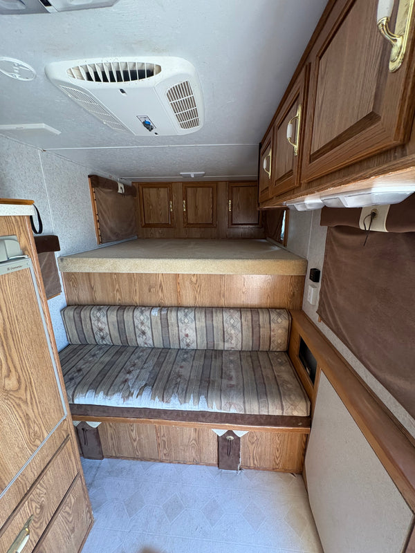 2000 Sundowner 4 Horse Trail Blazer LQ