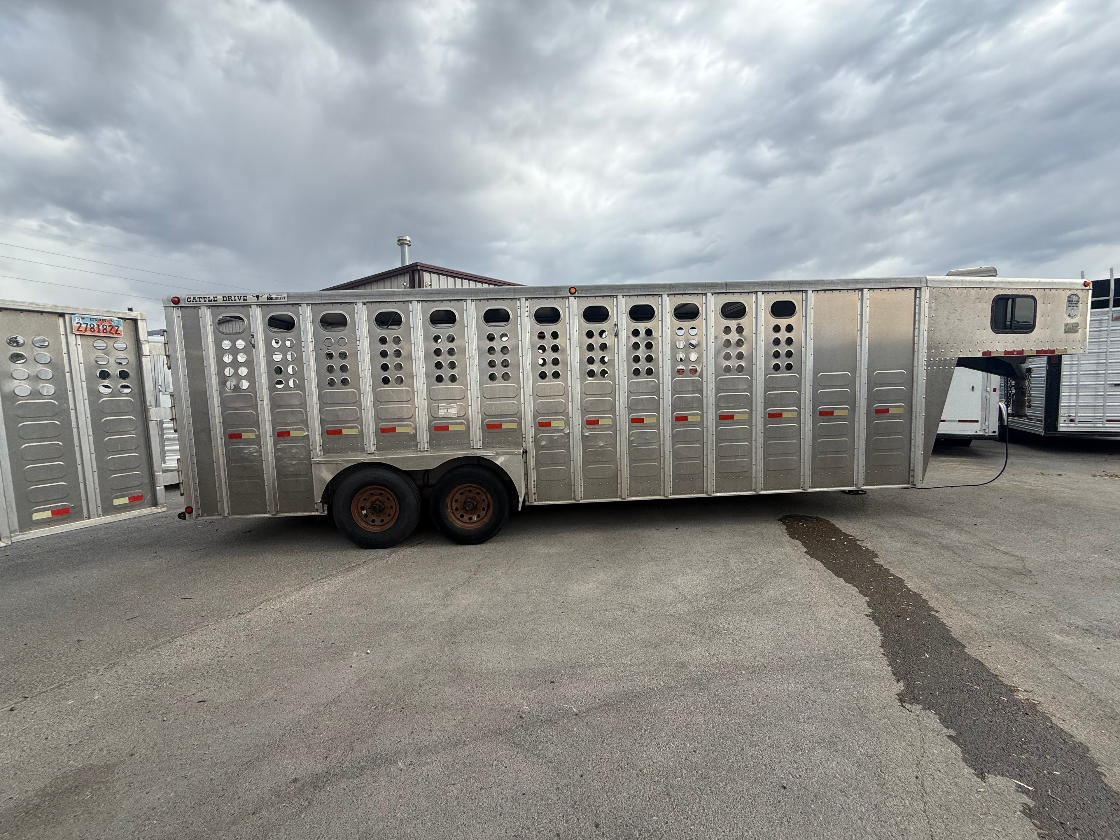 2009 24’ Merritt Stock Trailer