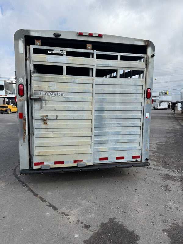 2004 Logan Coach 24 ‘ Stock Combo