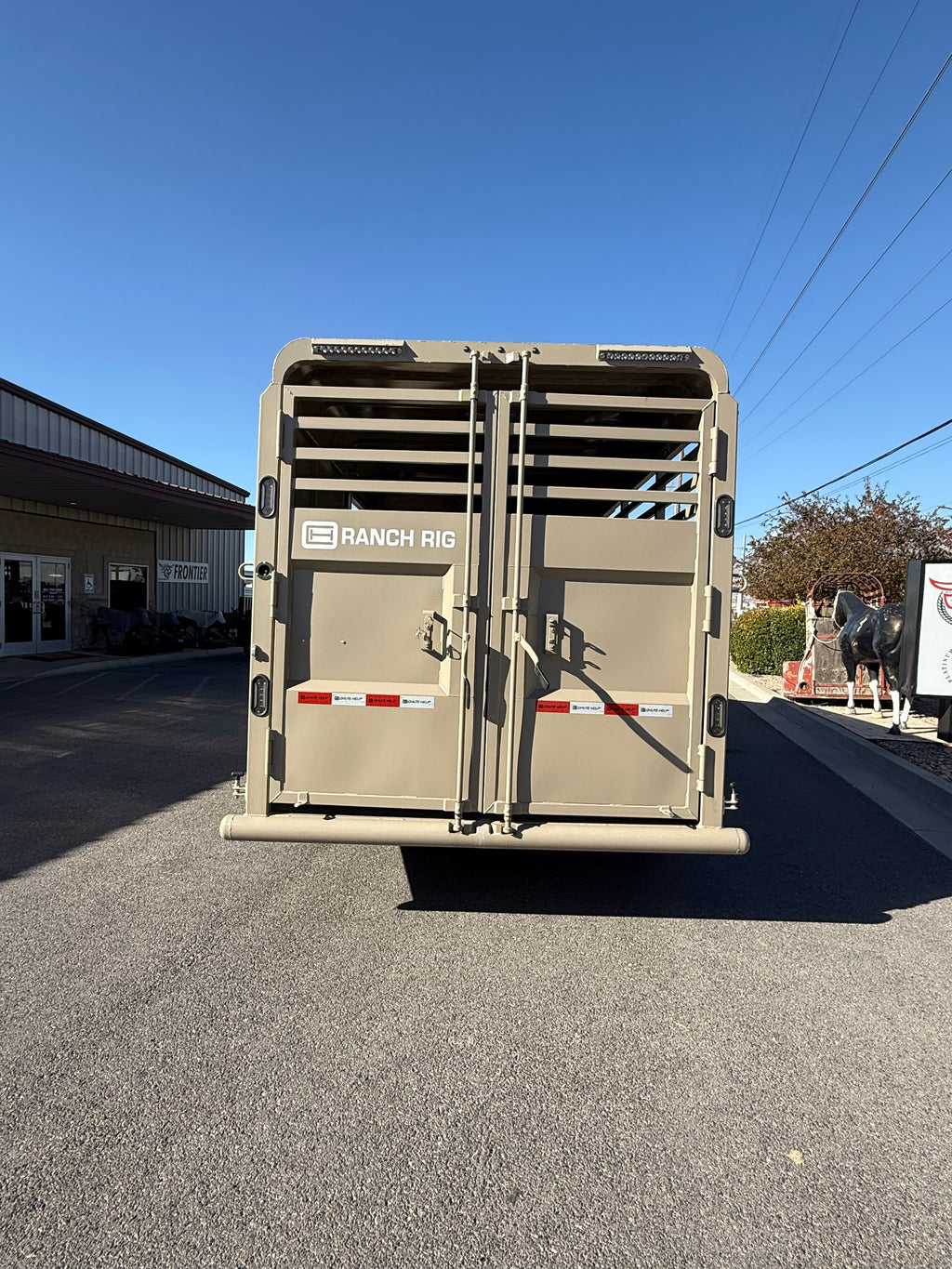 Chute Help 4H Trailer #05107