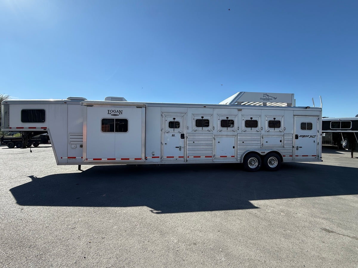 2011 Logan Coach 5H LQ #72042