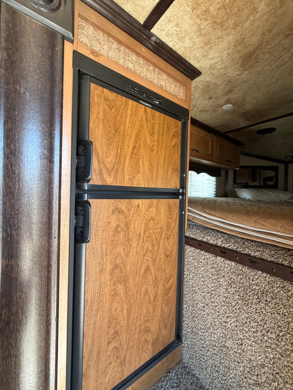 2017 Trails West Santa Fe Living Quarters