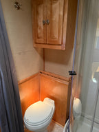 2005 Platinum 4 Horse Living Quarters