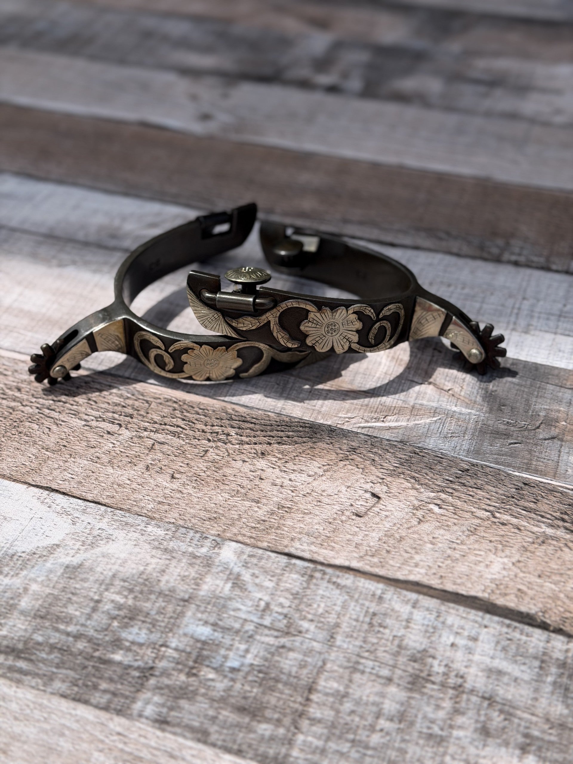 Classic Equine Roper Series Flower Spur