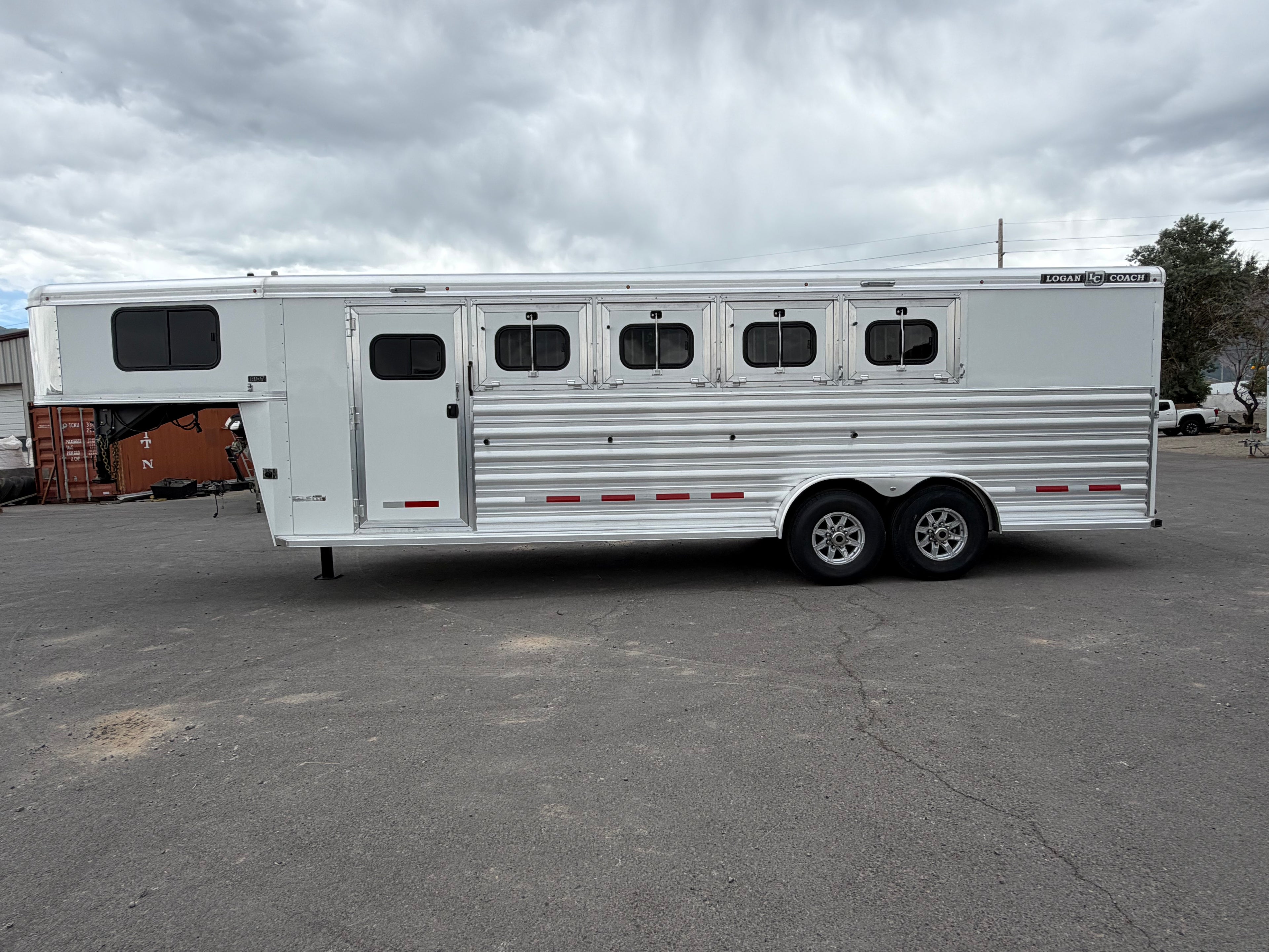 2026 Logan Coach Riot 4 Horse Trainers Tack #14358