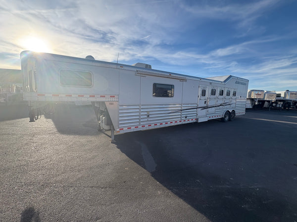 2016 Elite 5 Horse LQ 15’ Trail Boss