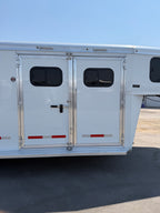 2026 Logan Coach Riot 4 Horse #14384