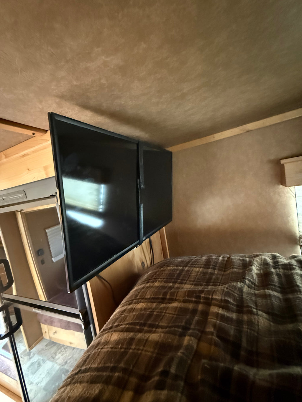 2012 Logan Coach 4H Razor XLT LQ #72351