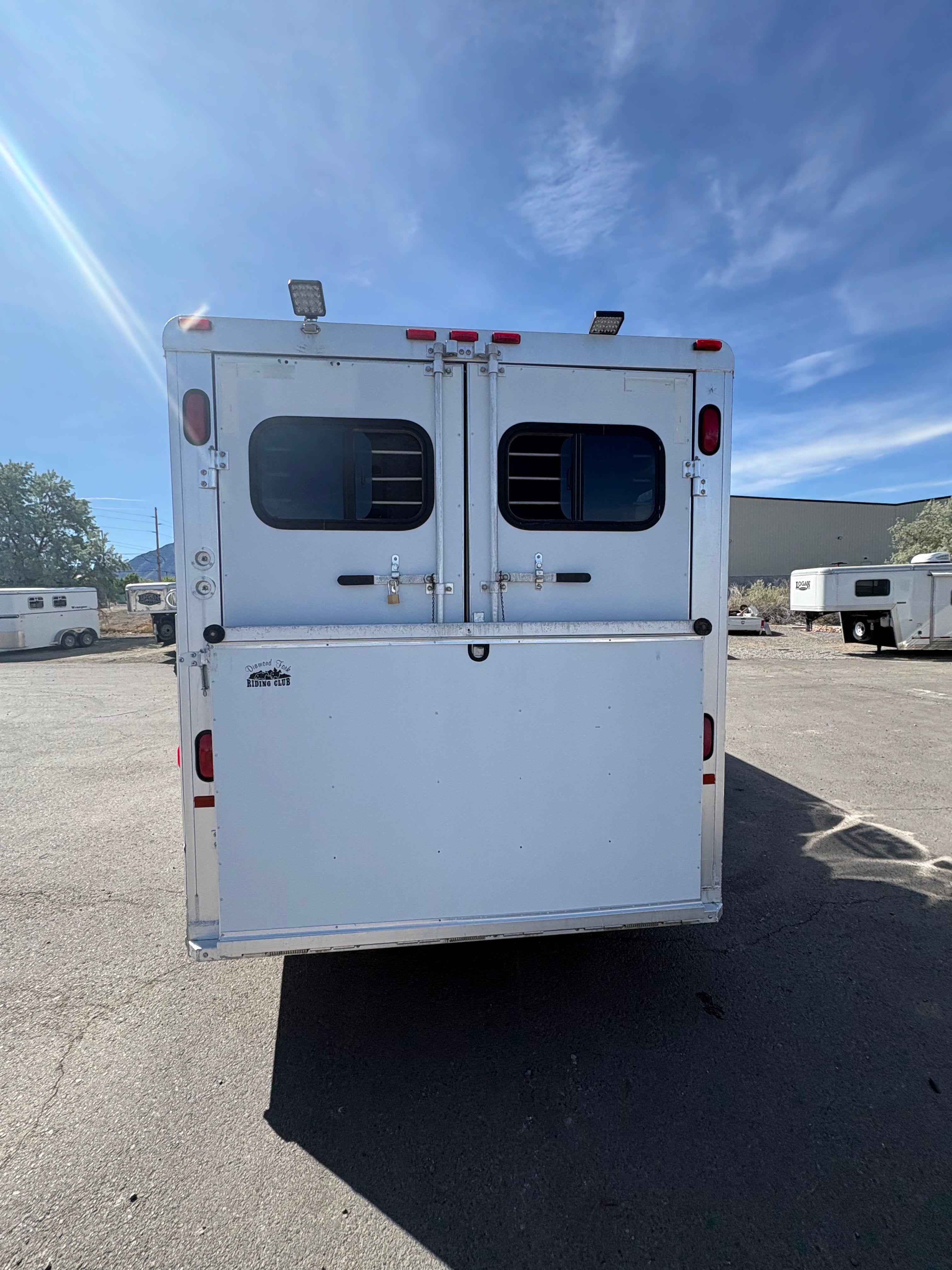 1999 Sundowner 4 Horse Gooseneck